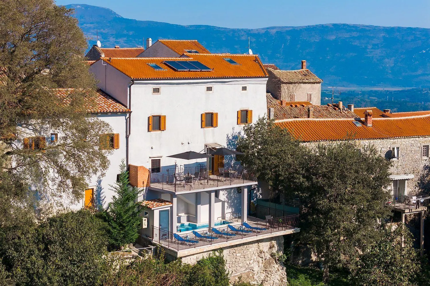 Modernes Apartment Mit Panoramablick, Pool - Inmitten Von Historischem Zentrum